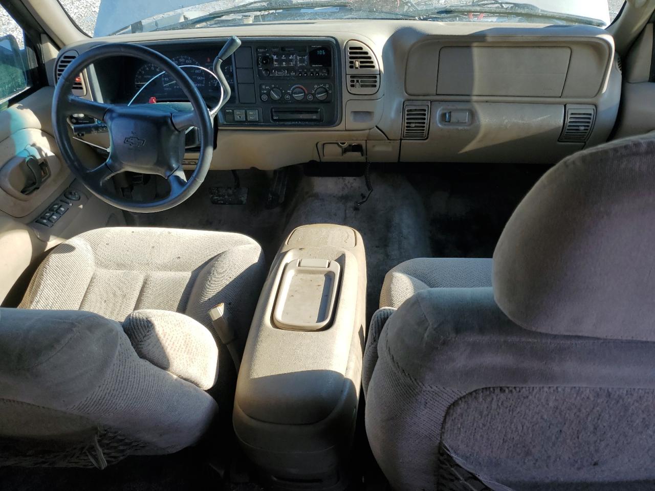 1999 Chevrolet Suburban K1500 VIN: 3GNFK16R2XG226764 Lot: 88495805