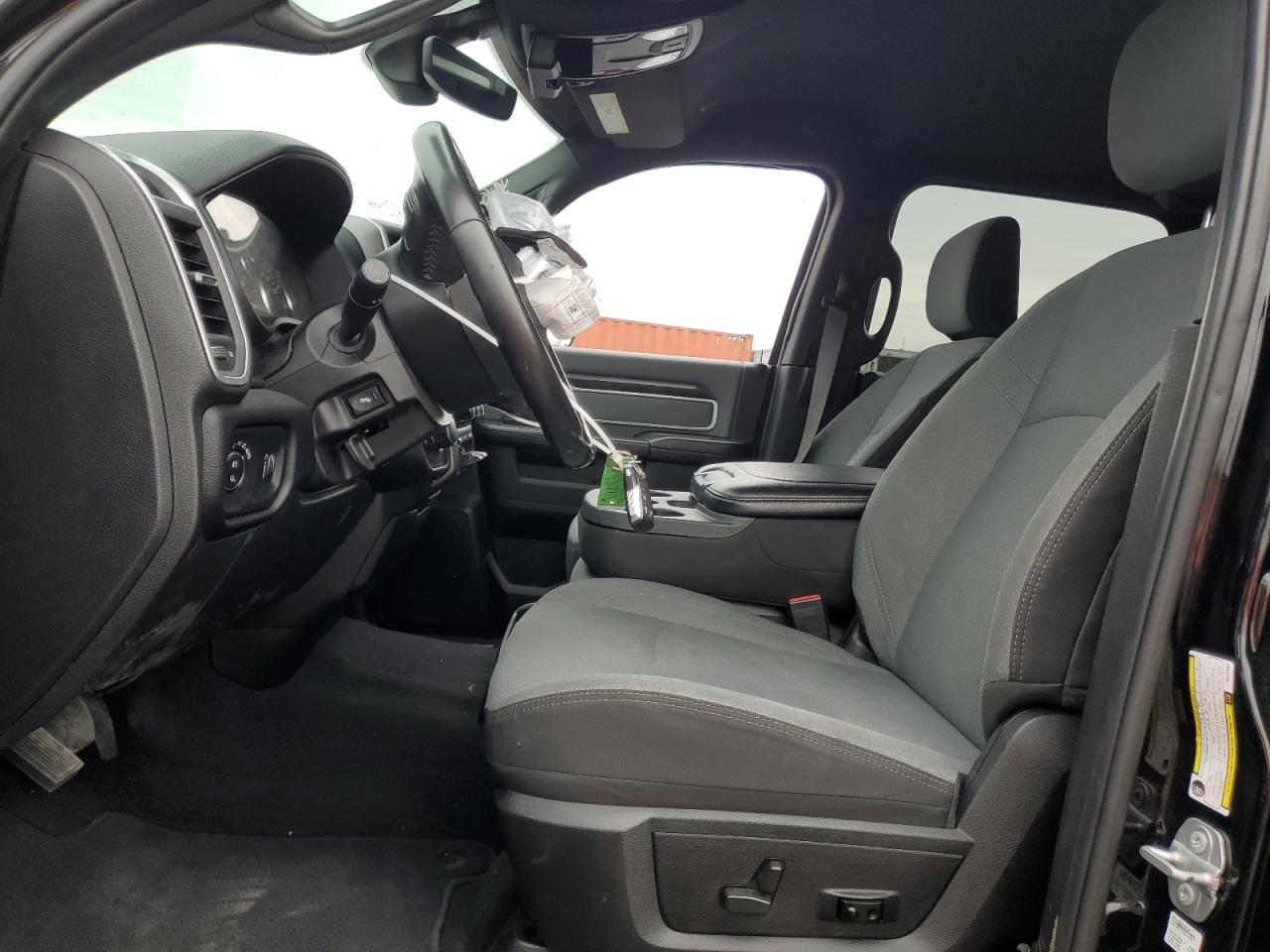 2022 RAM 2500 - Image 7
