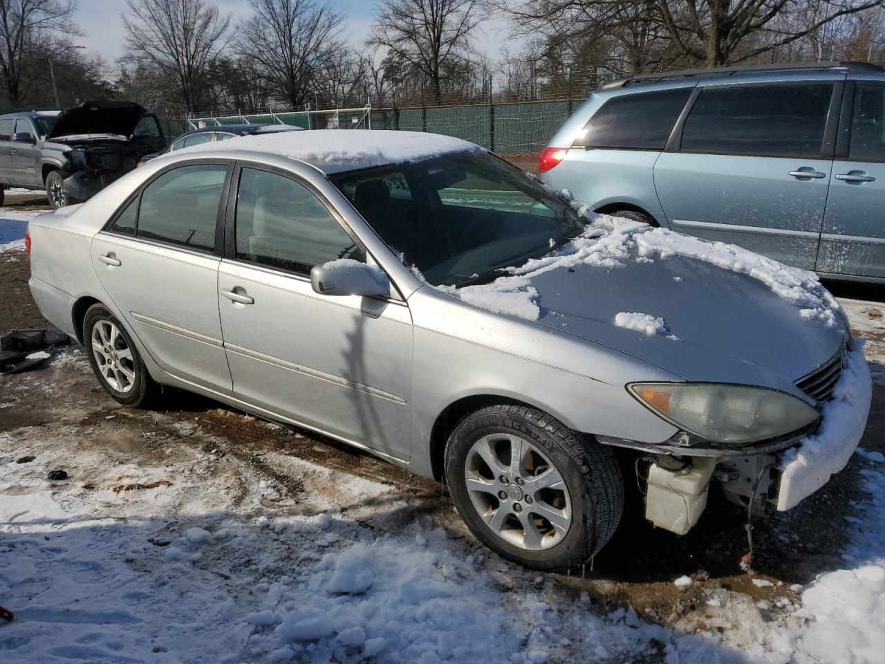 2005 Toyota Camry - Image 4