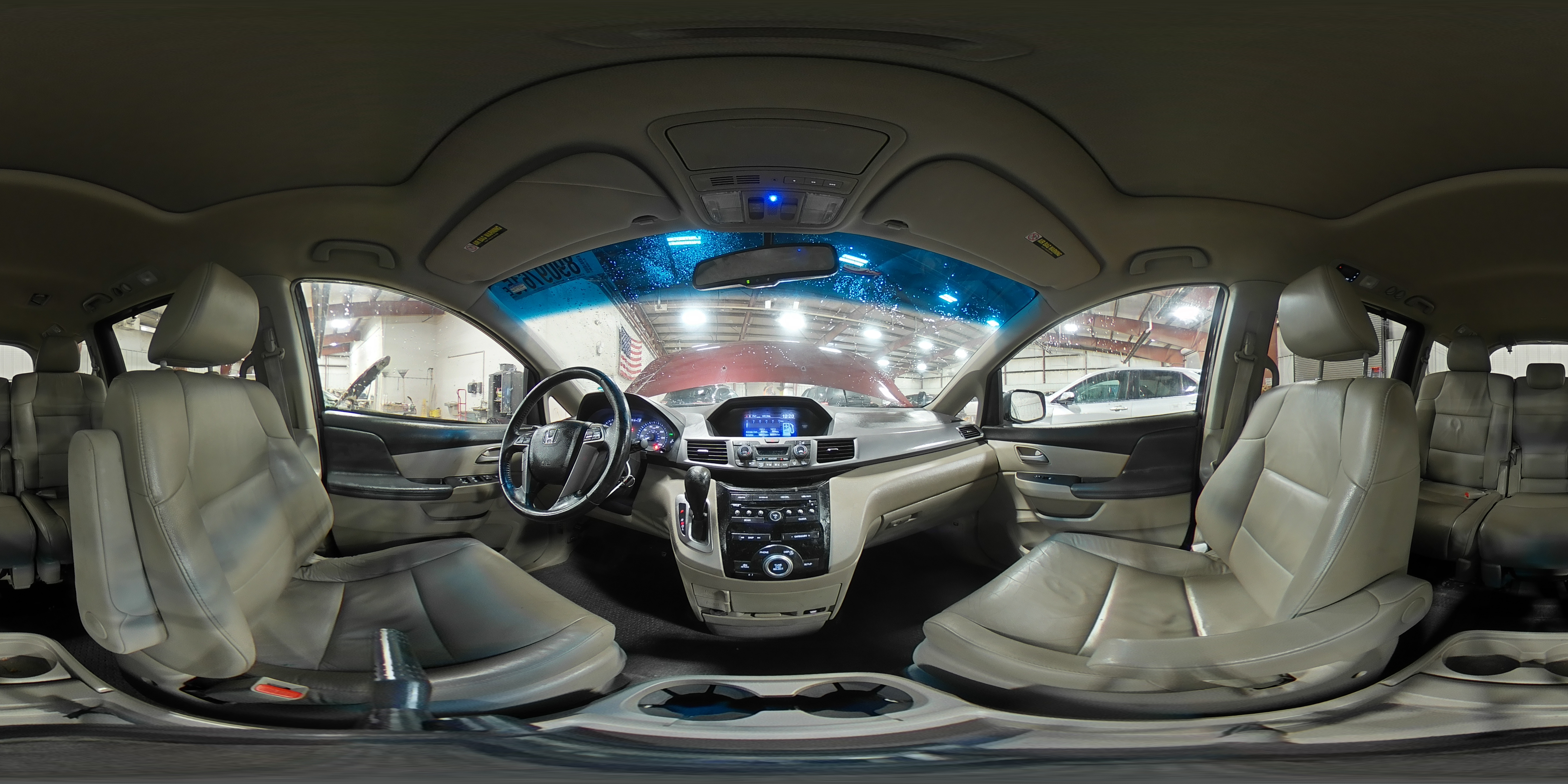 2012 Honda Odyssey - Image 15