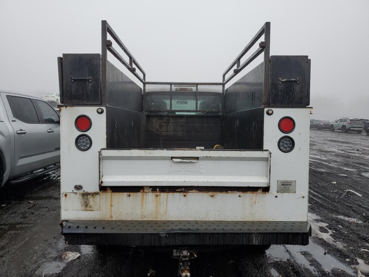 2016 Ford F350 - Image 6