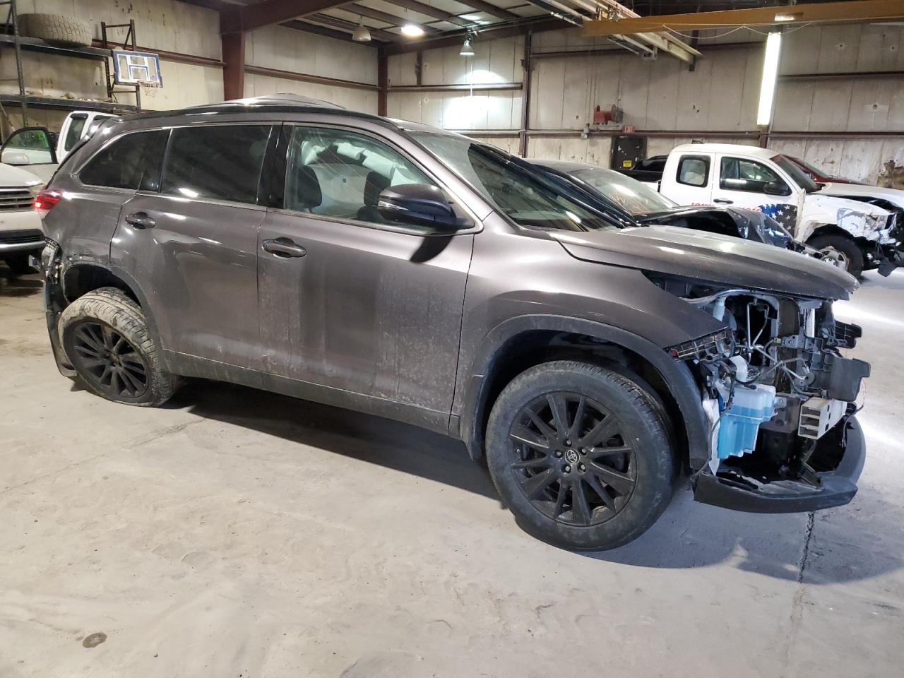 2019 Toyota Highlander - Image 4