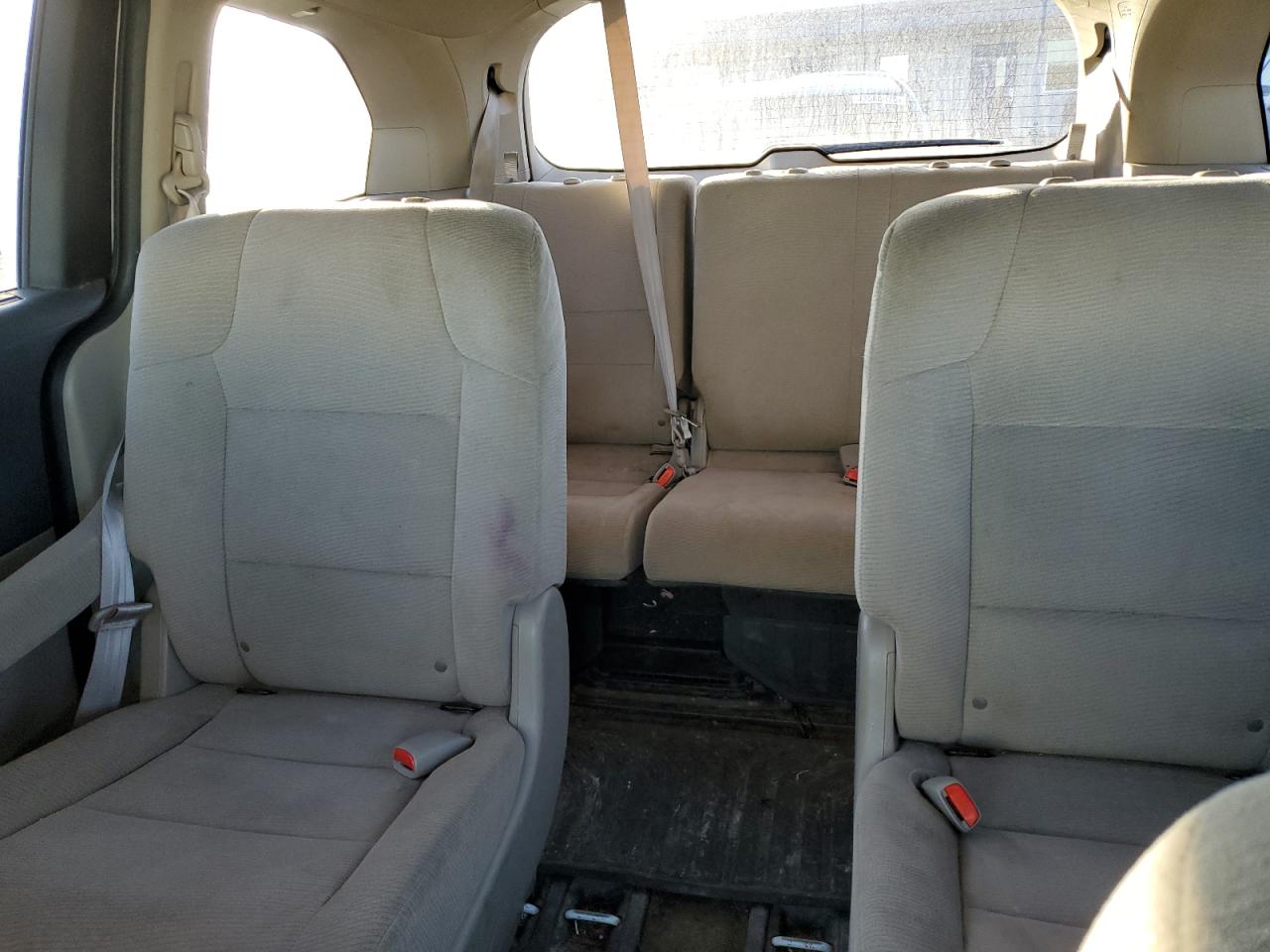 2011 Honda Odyssey - Image 10