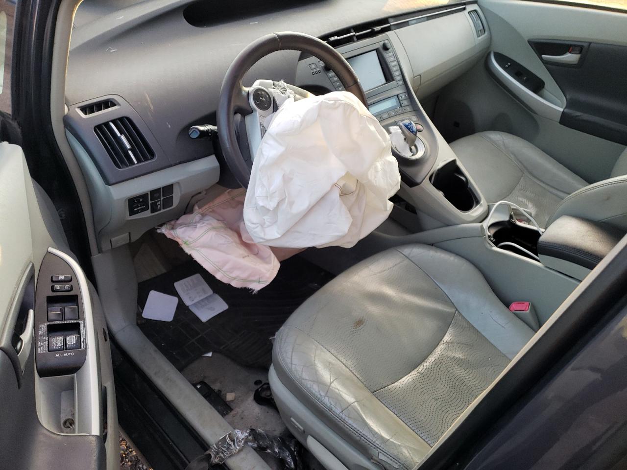 2010 Toyota Prius - Image 8