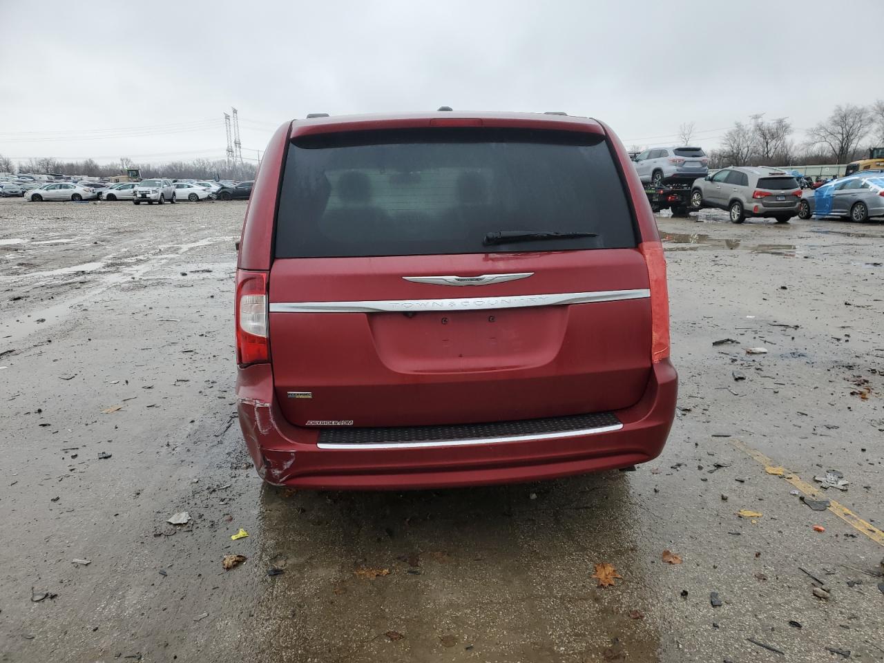 2013 Chrysler Town & Country - Image 6