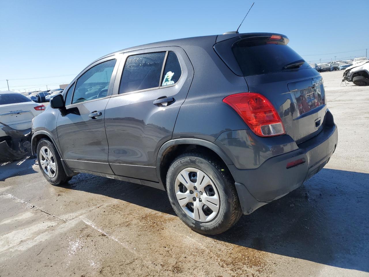 2016 Chevrolet Trax - Image 2