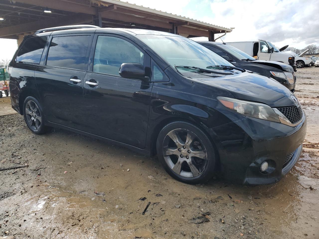 2014 Toyota Sienna - Image 4