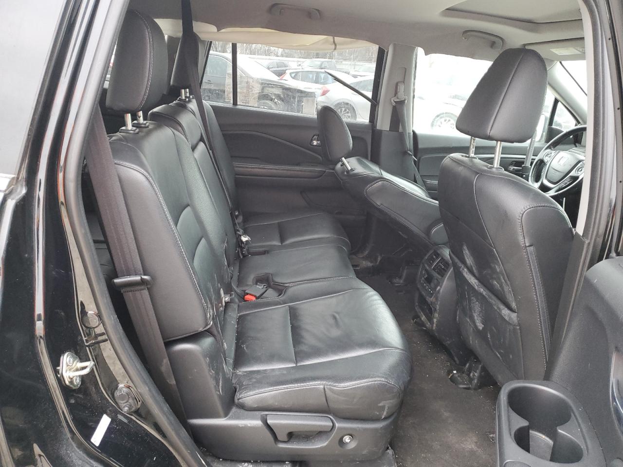 2016 Honda Pilot - Image 12