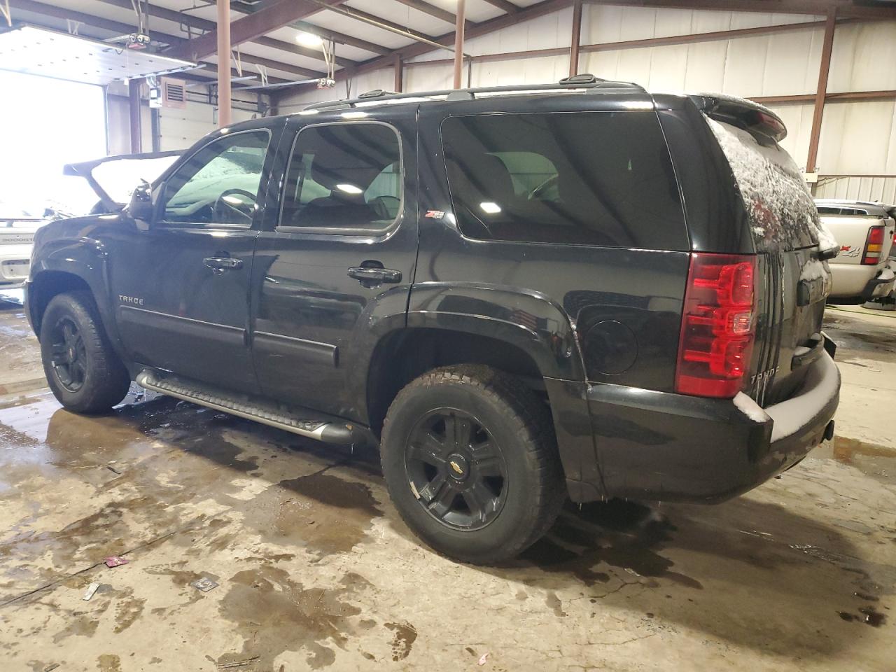 2011 Chevrolet Tahoe - Image 2