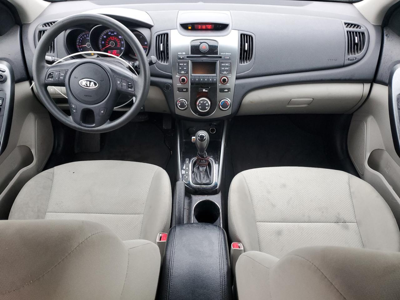 2013 Kia Forte - Image 8