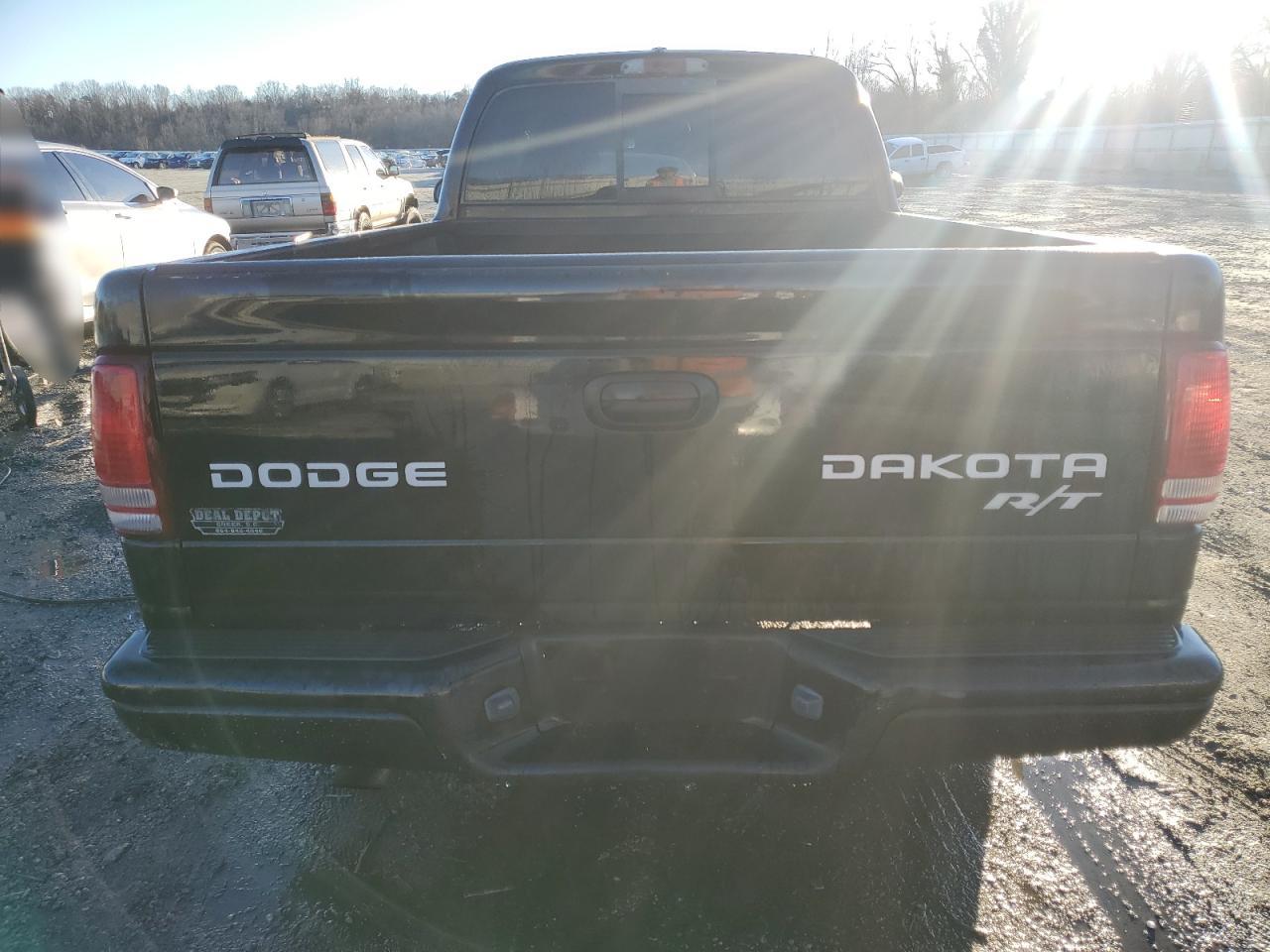 2003 Dodge Dakota - Image 6
