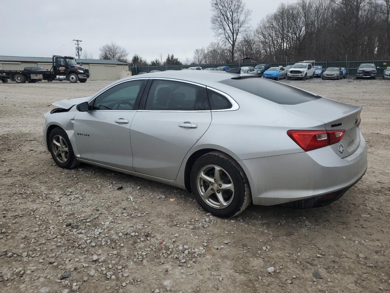 2018 Chevrolet Malibu - Image 2