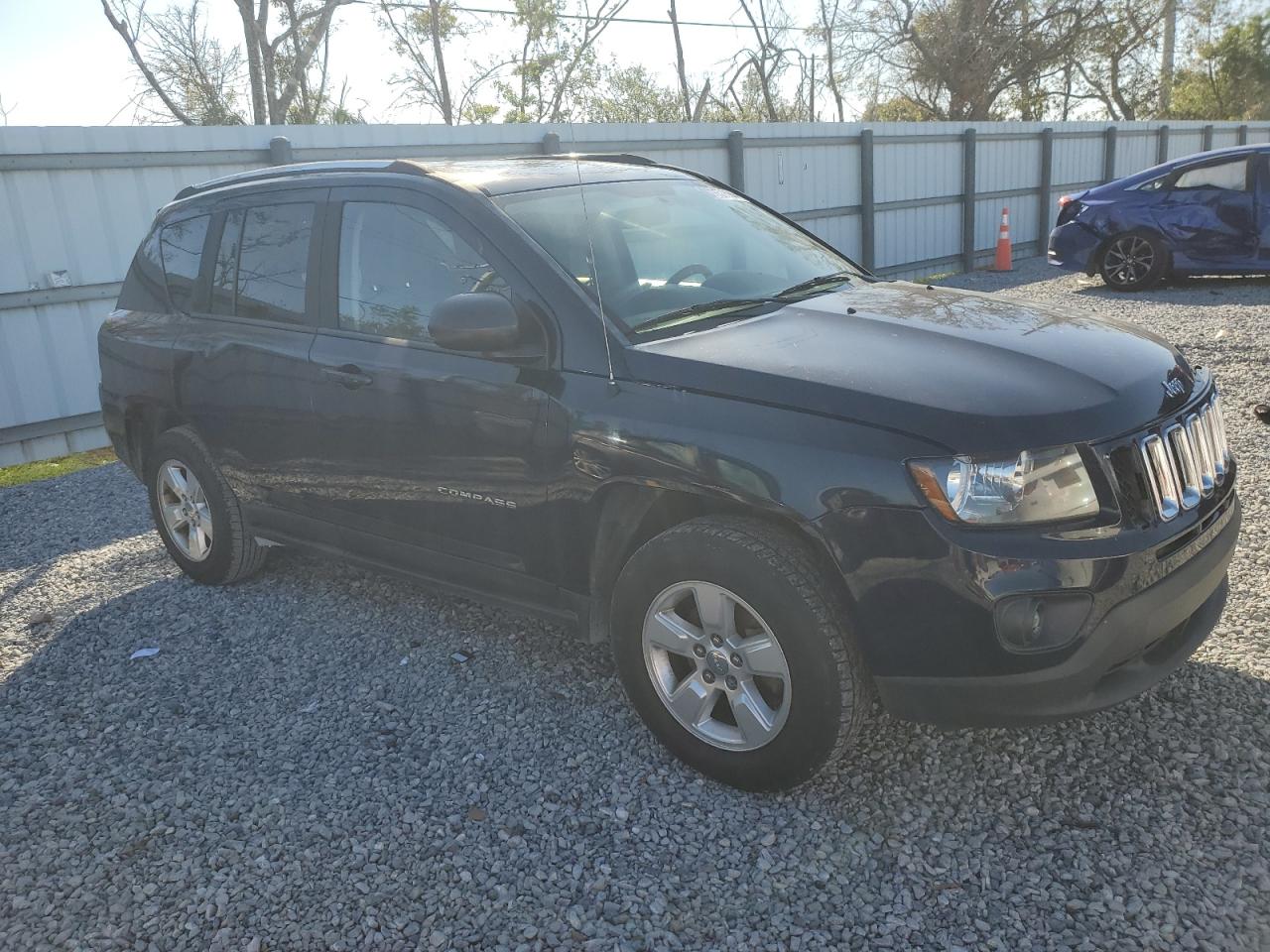 VIN 1C4NJCBA1FD156169 2015 JEEP COMPASS no.4