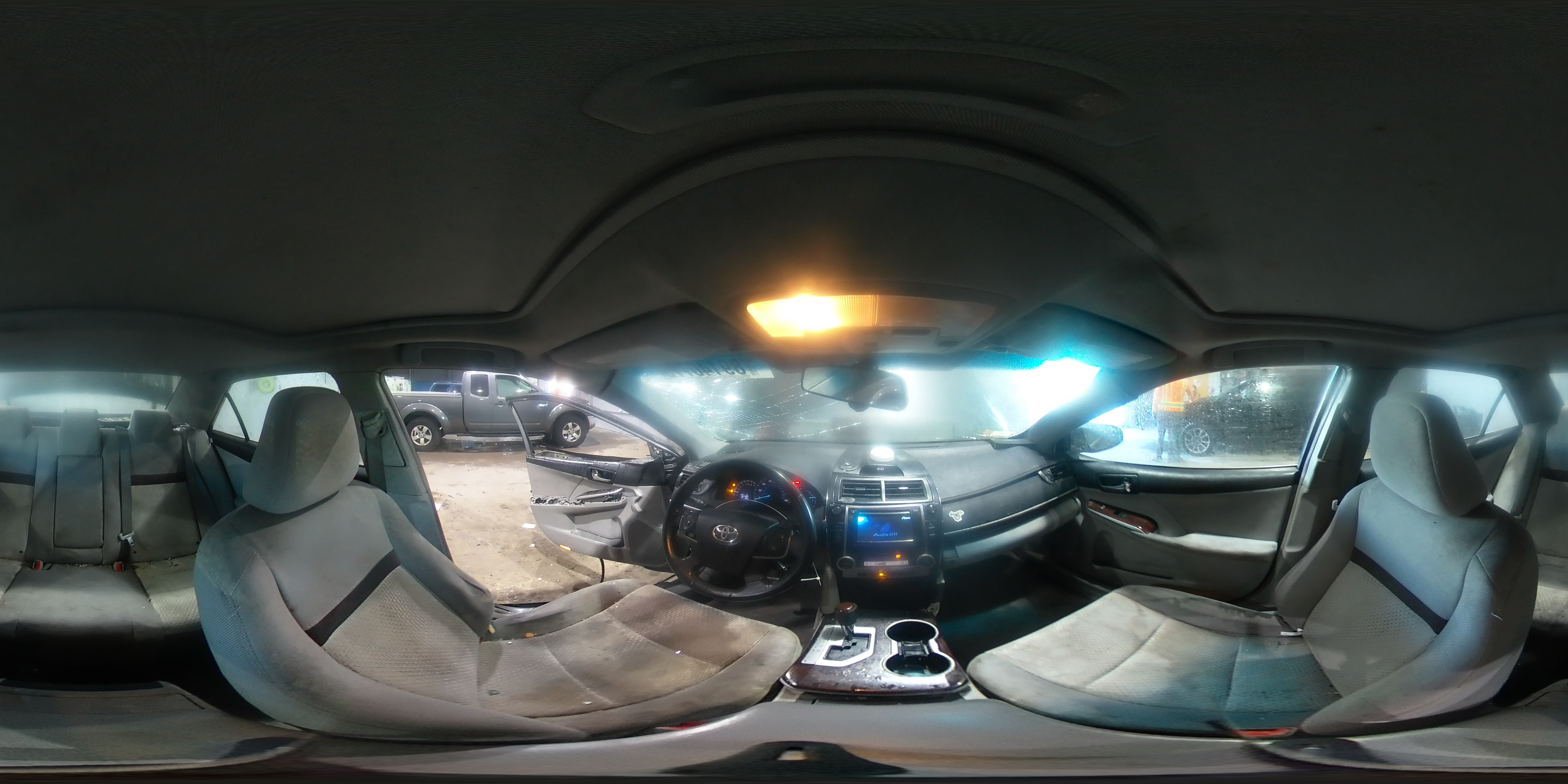 2012 Toyota Camry - Image 13
