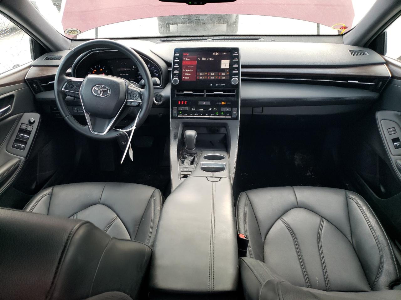 2019 Toyota Avalon - Image 8