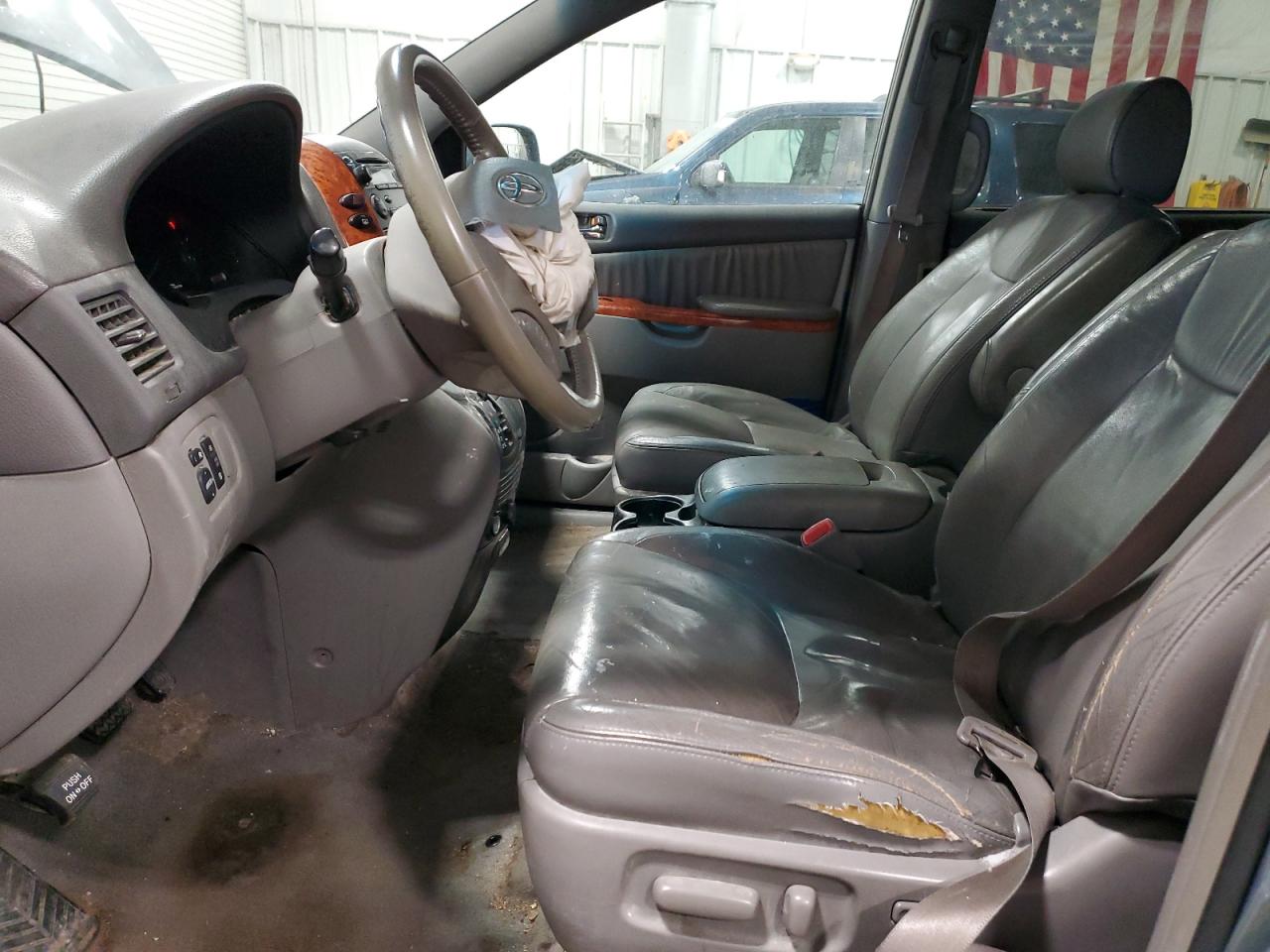 2006 Toyota Sienna - Image 7