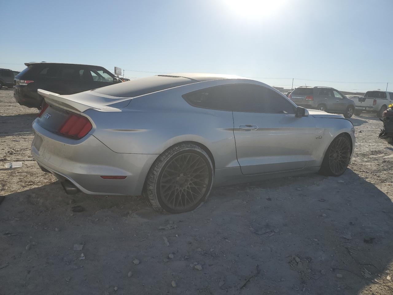 2015 Ford Mustang - Image 3