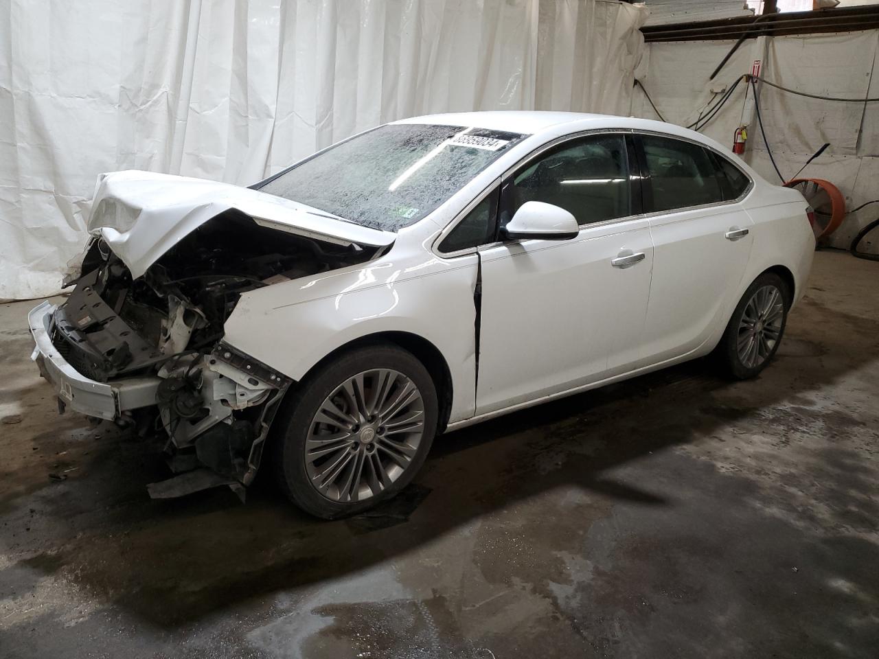 VIN 1G4PS5SK8D4120384 2013 BUICK VERANO no.1