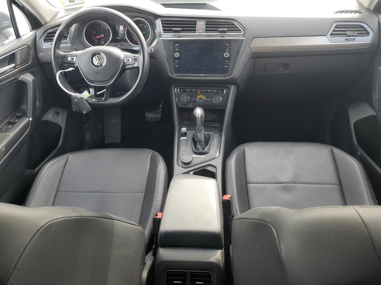 2018 Volkswagen Tiguan - Image 8