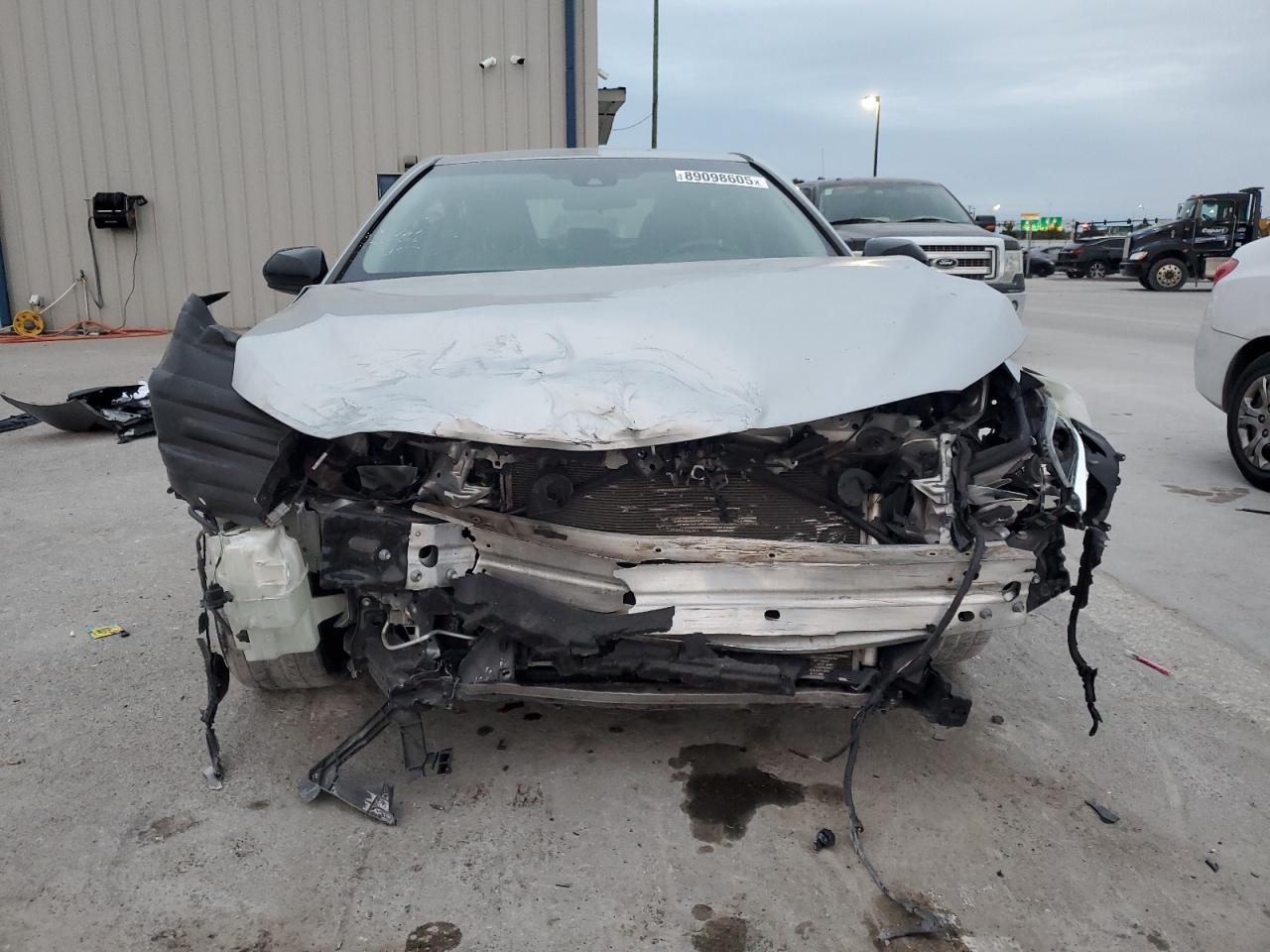 2018 Toyota Camry - Image 5