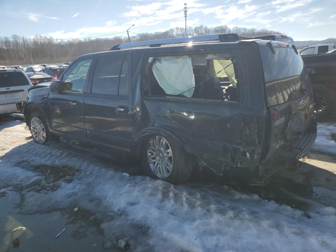 2014 Ford Expedition - Image 2