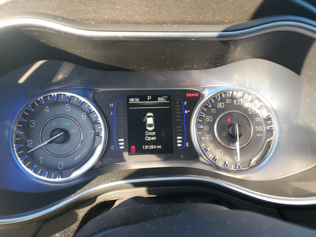 2015 Chrysler 200 Limited VIN: 1C3CCCAB4FN752659 Lot: 42402155