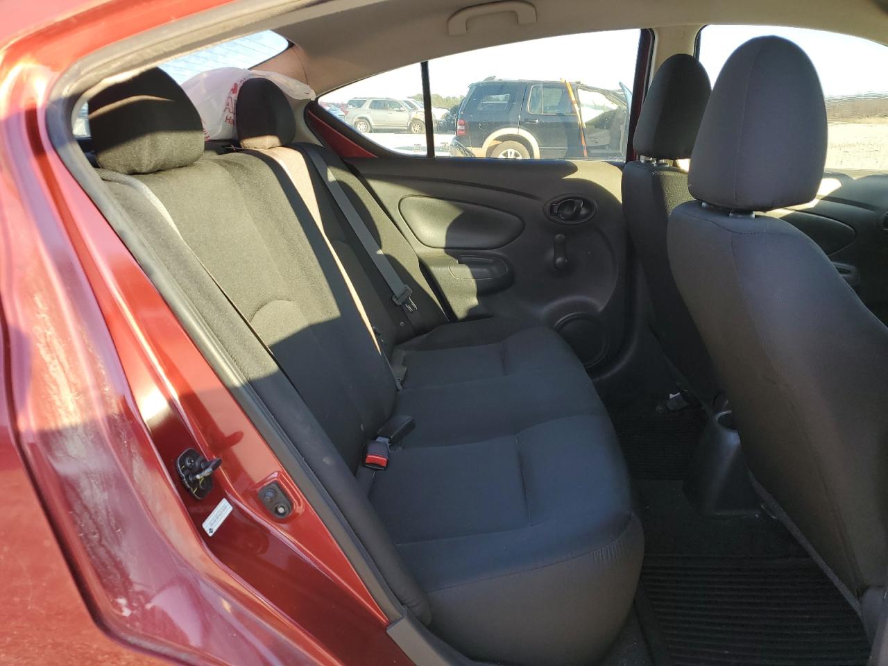 2019 Nissan Versa - Image 10