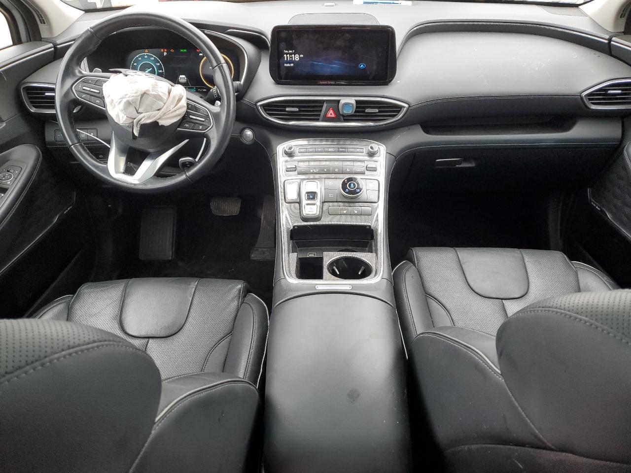 2022 Hyundai Santa Fe - Image 8