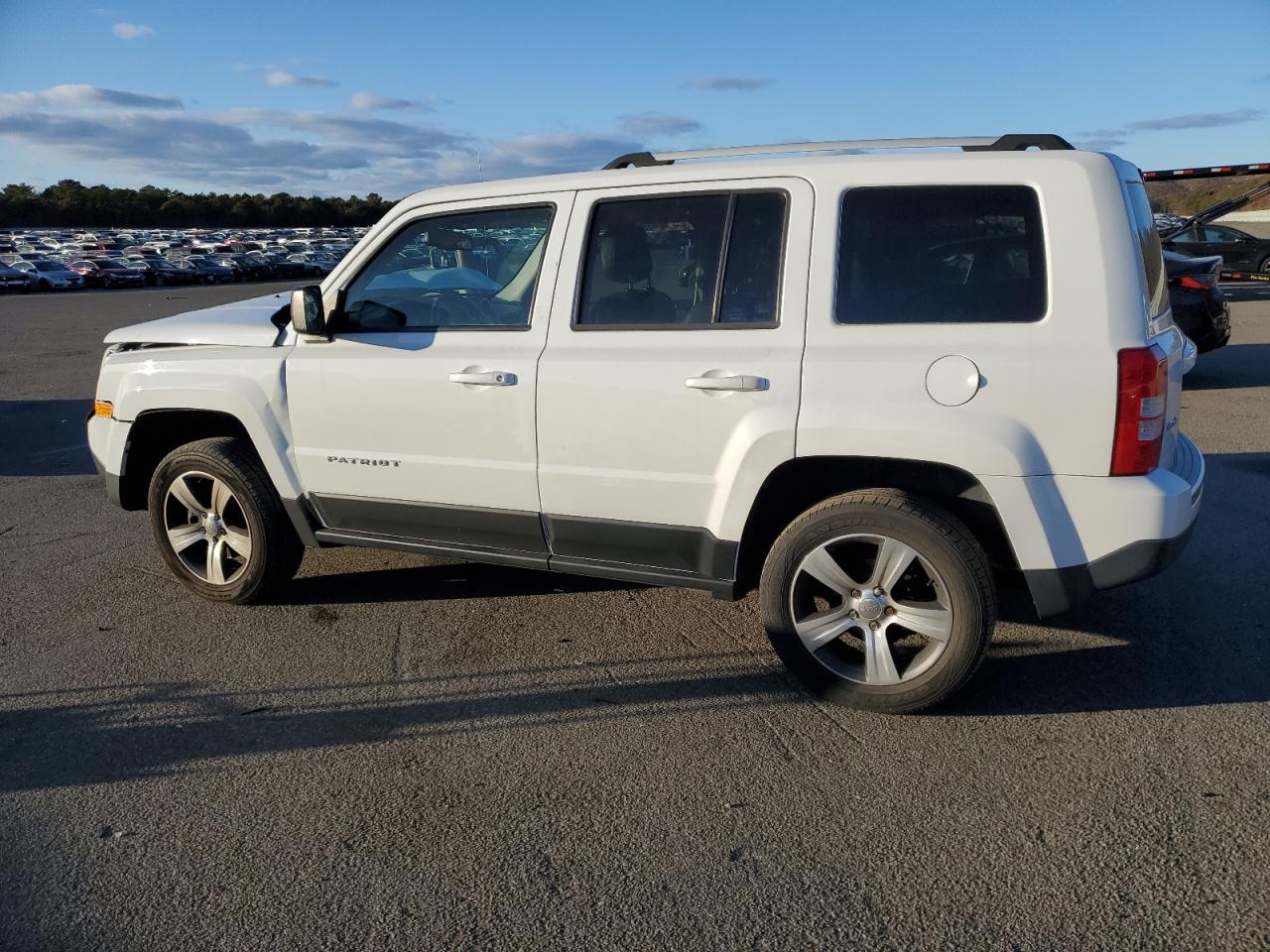 VIN 1C4NJRFB0GD511260 2016 JEEP PATRIOT no.2