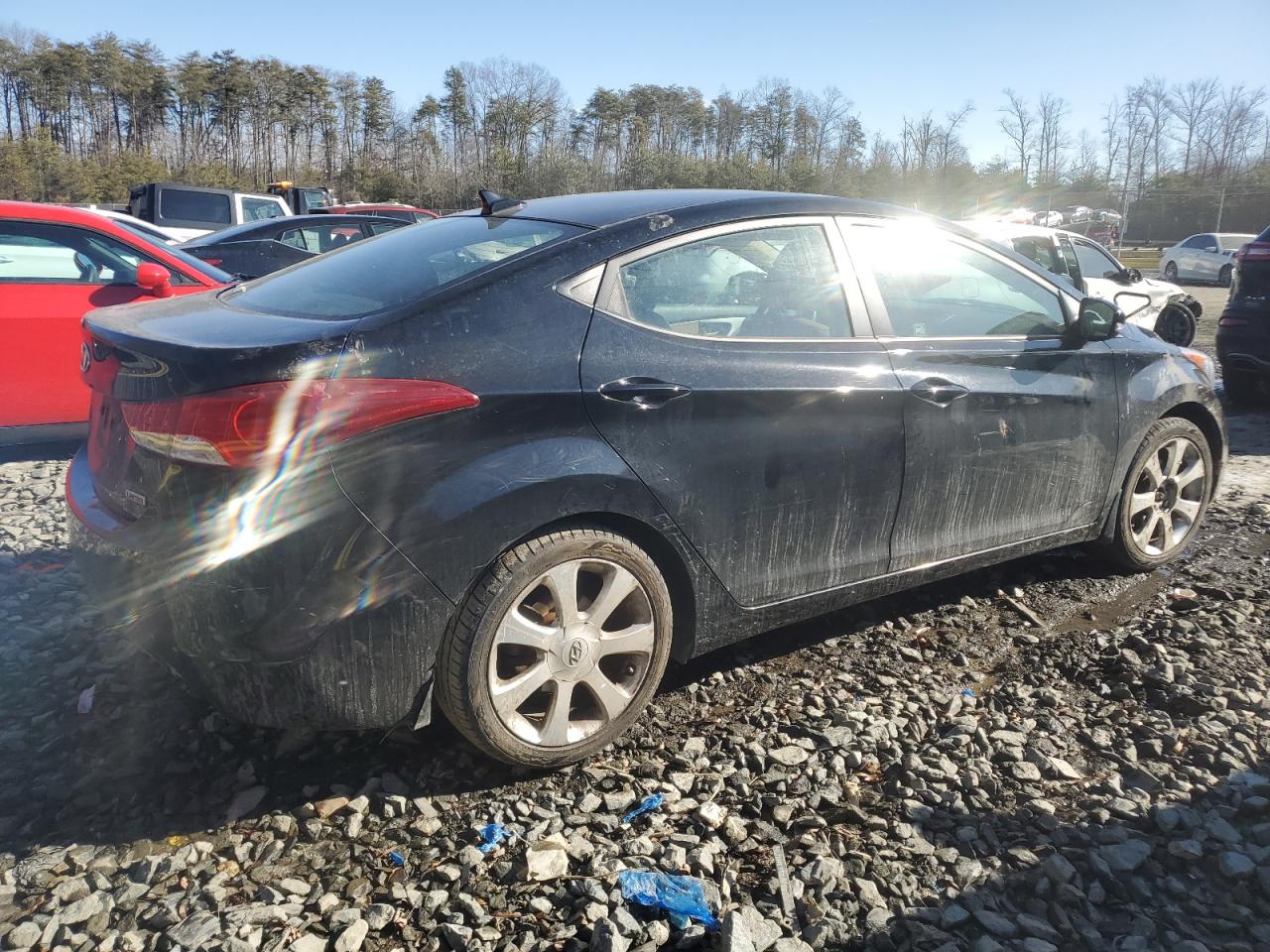 2013 Hyundai Elantra - Image 3