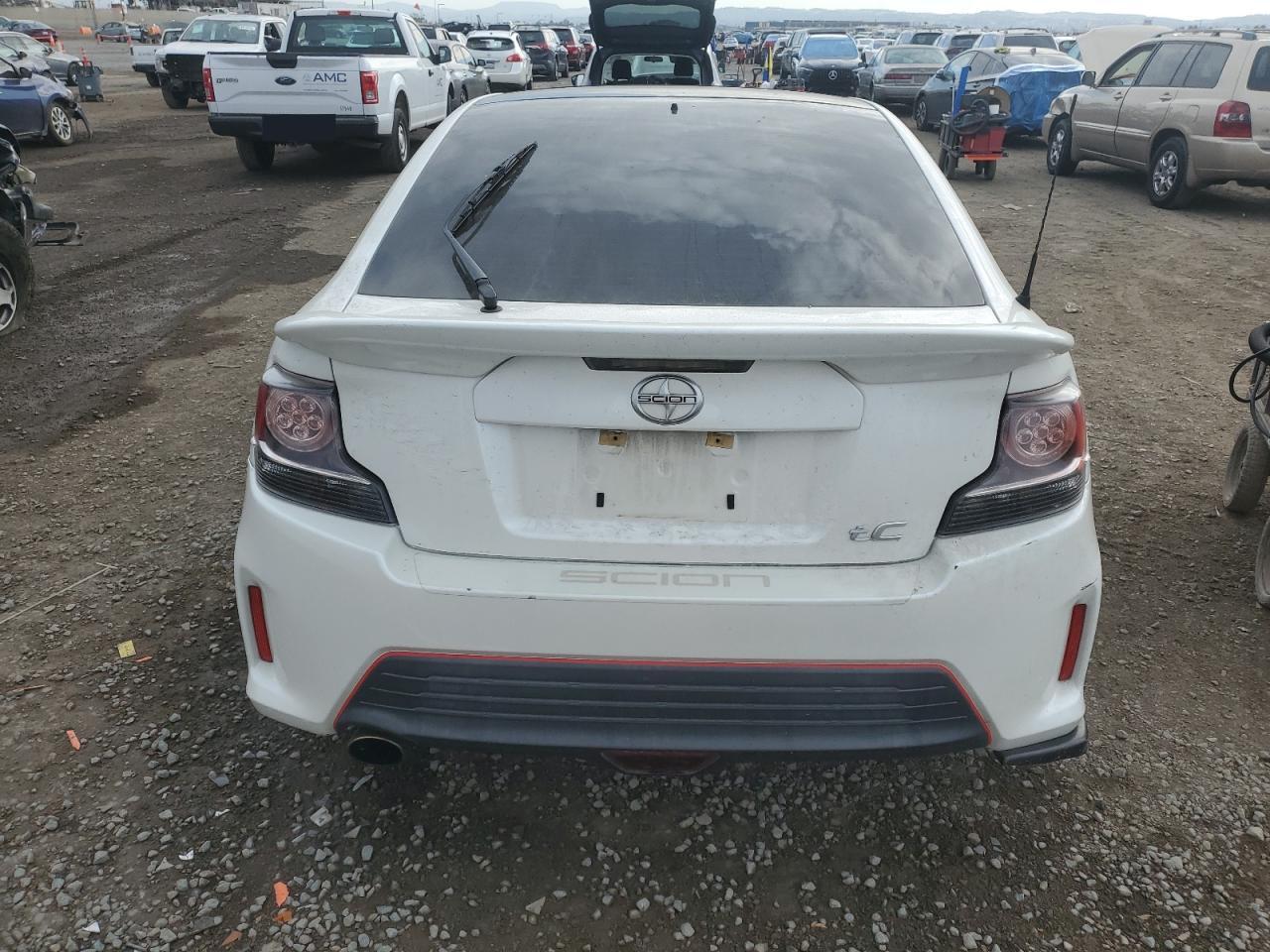 2016 Toyota tC - Image 6