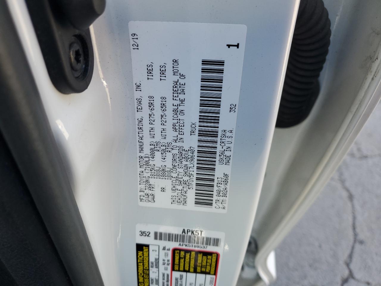 2020 Toyota Tundra - Image 12