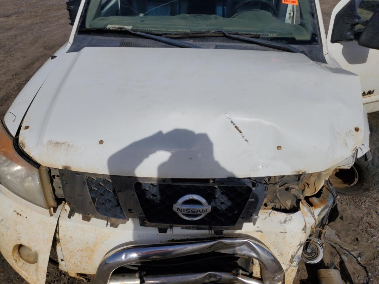 2012 Nissan Titan - Image 12