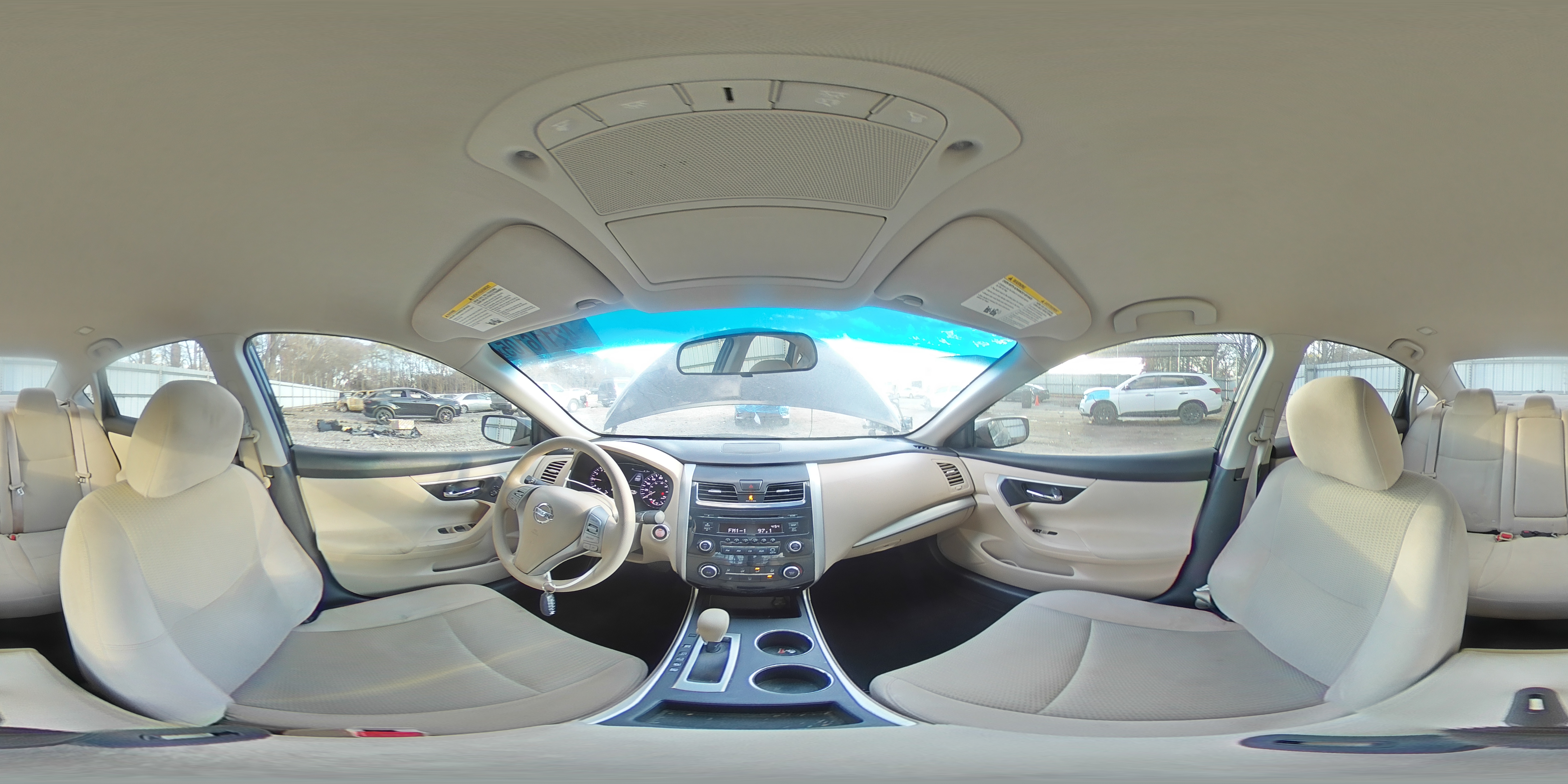 2015 Nissan Altima - Image 14
