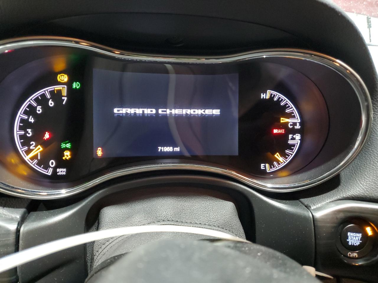 2019 Jeep Grand Cherokee - Image 9
