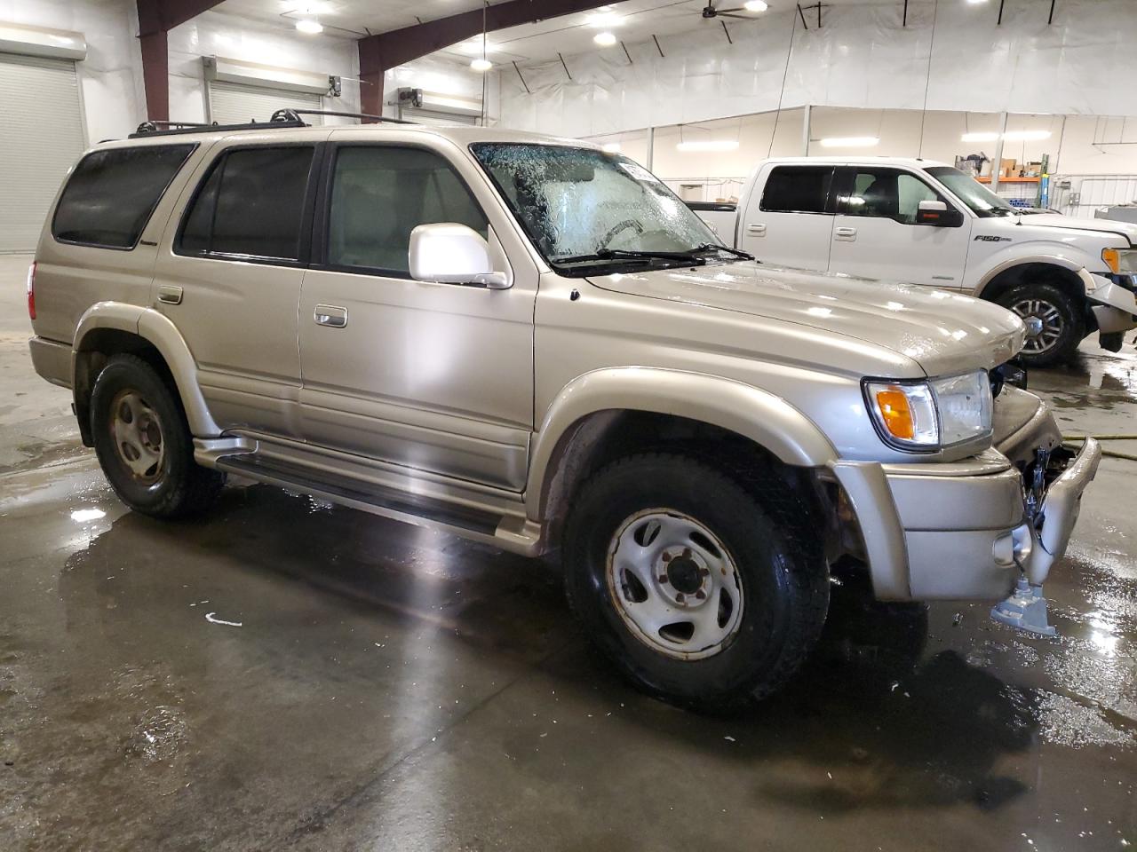 2002 Toyota 4Runner - Image 4