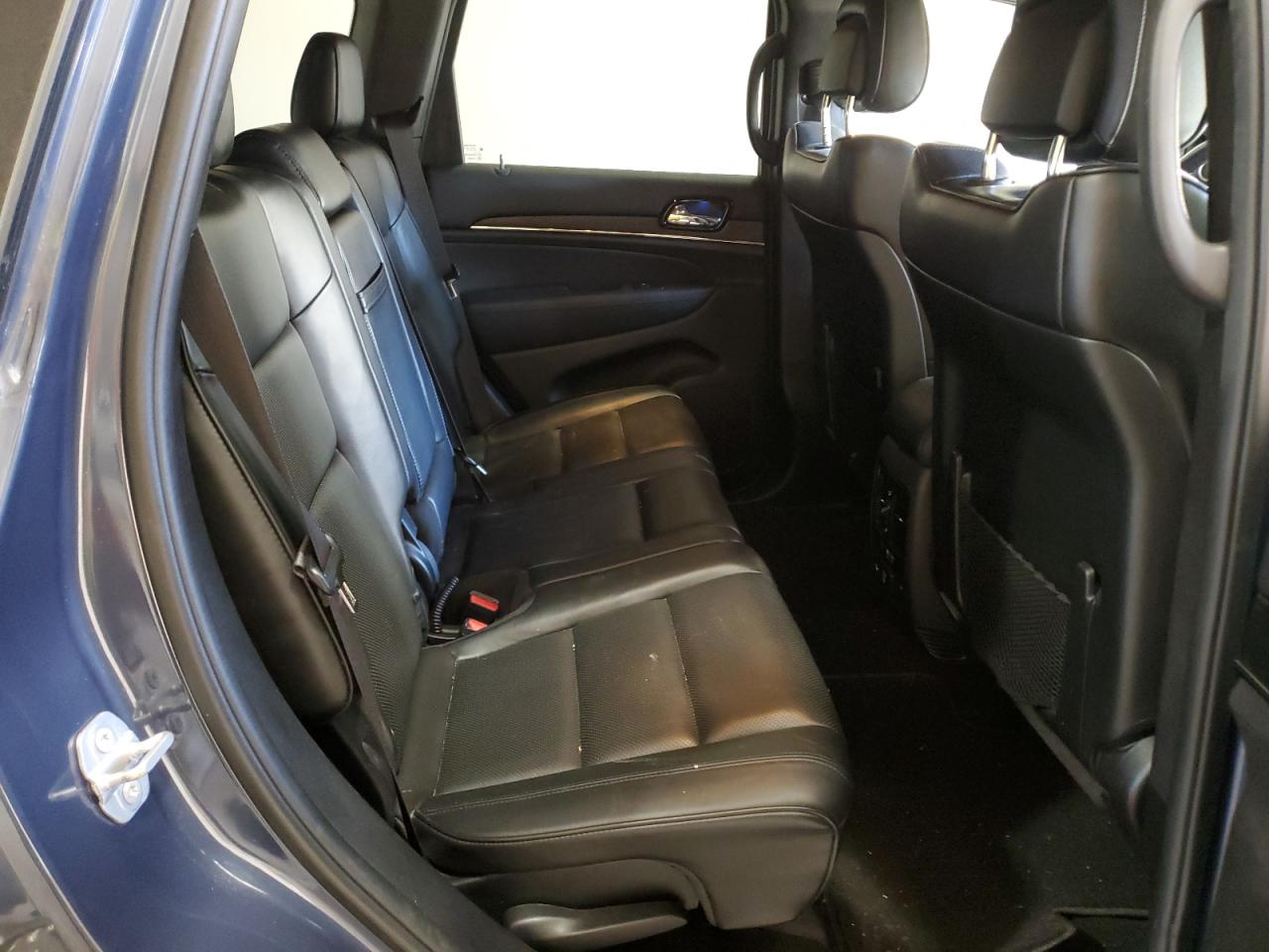 2019 Jeep Grand Cherokee - Image 11