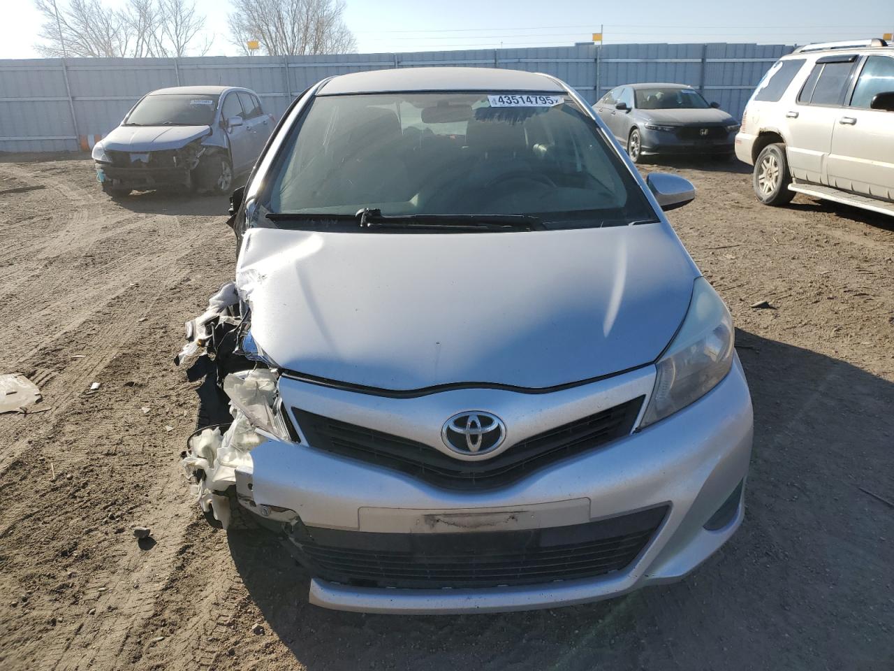 2013 Toyota Yaris - Image 5