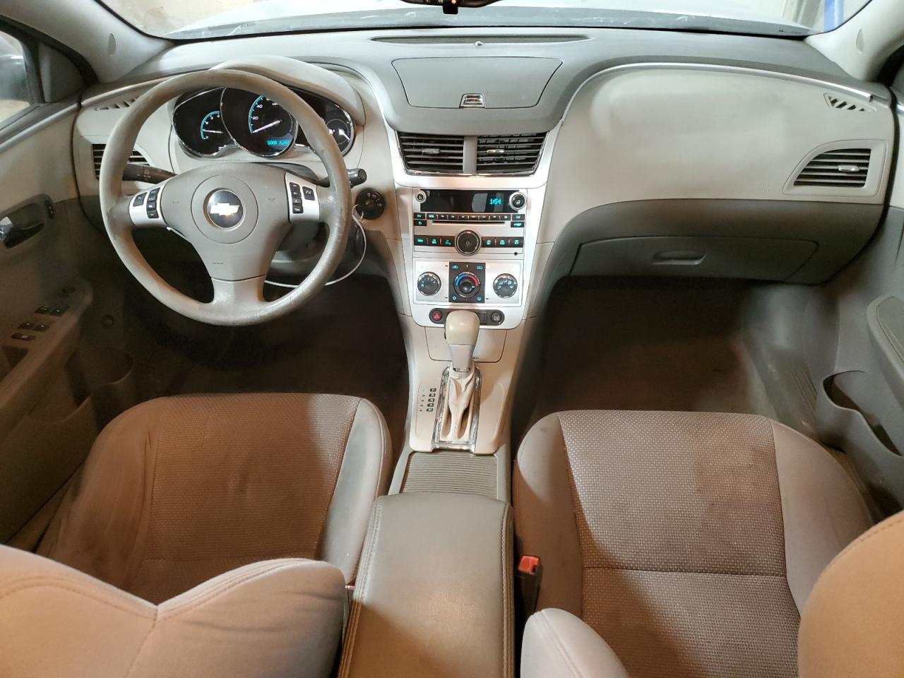 2011 Chevrolet Malibu - Image 8