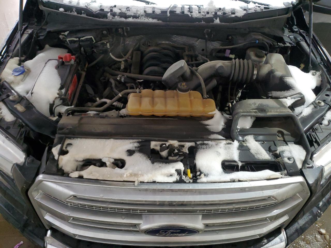 2015 Ford F-150 - Image 13