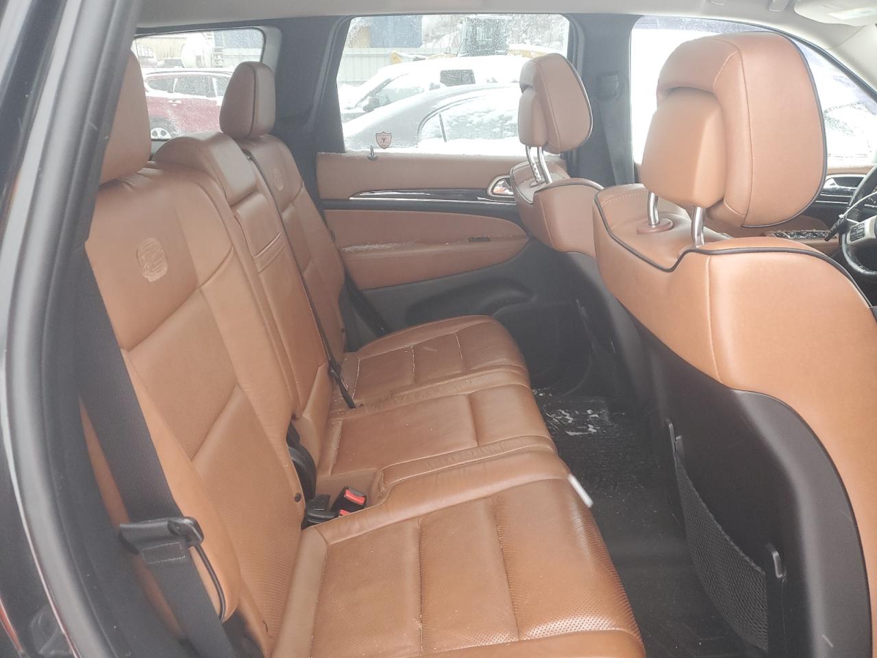 2012 Jeep Grand Cherokee - Image 11