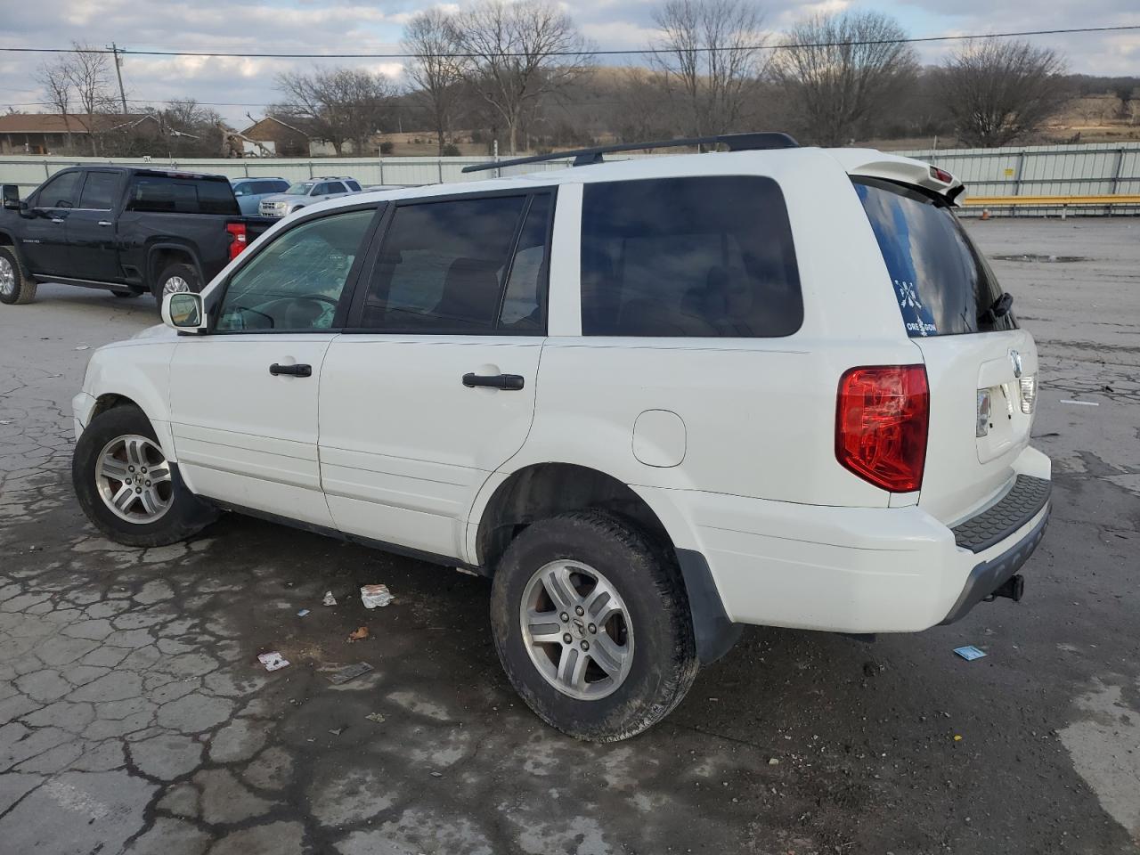 2004 Honda Pilot - Image 2