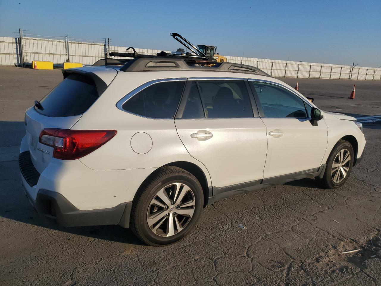 2018 Subaru Outback - Image 3
