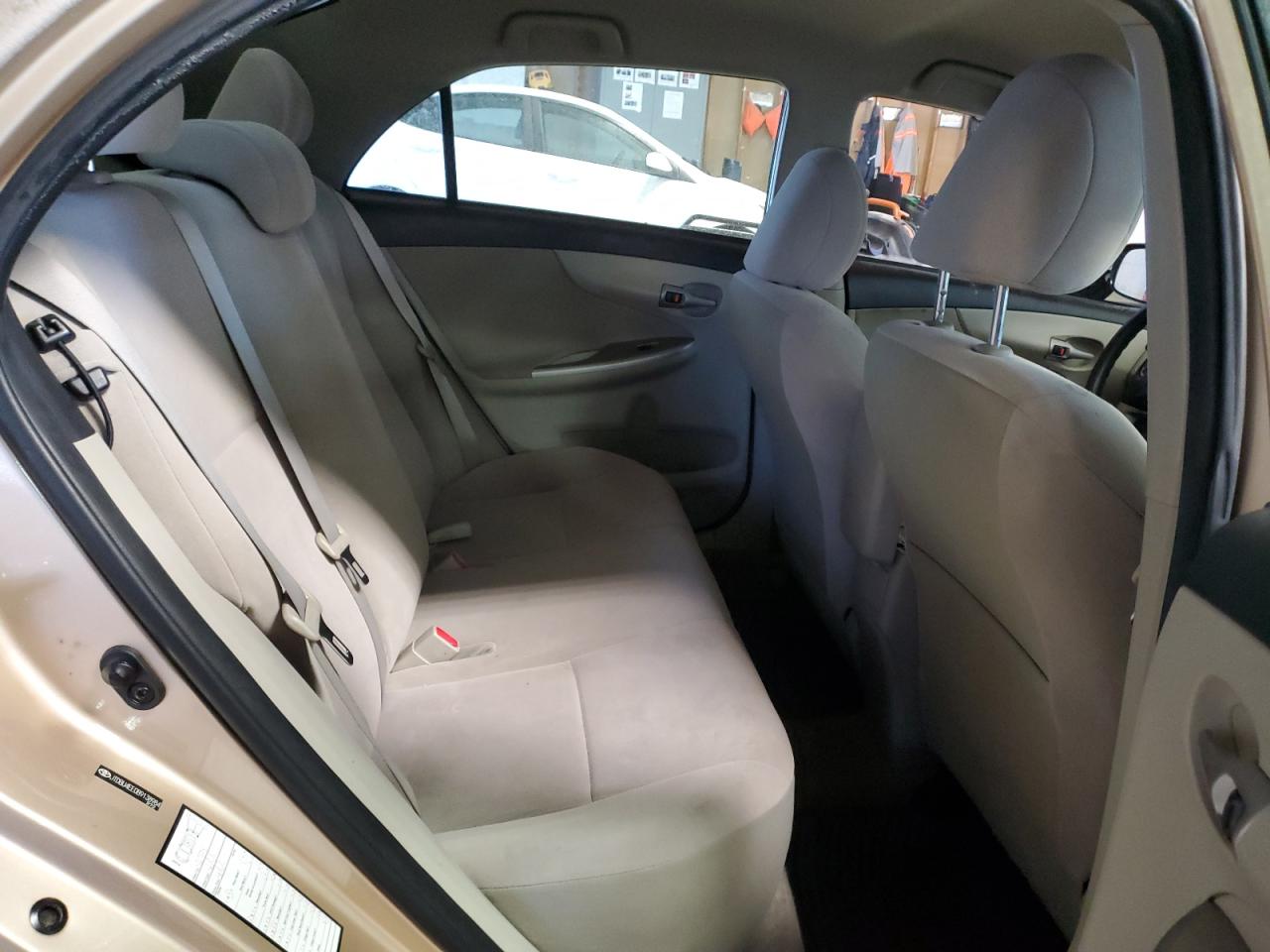 2011 Toyota Corolla - Image 10