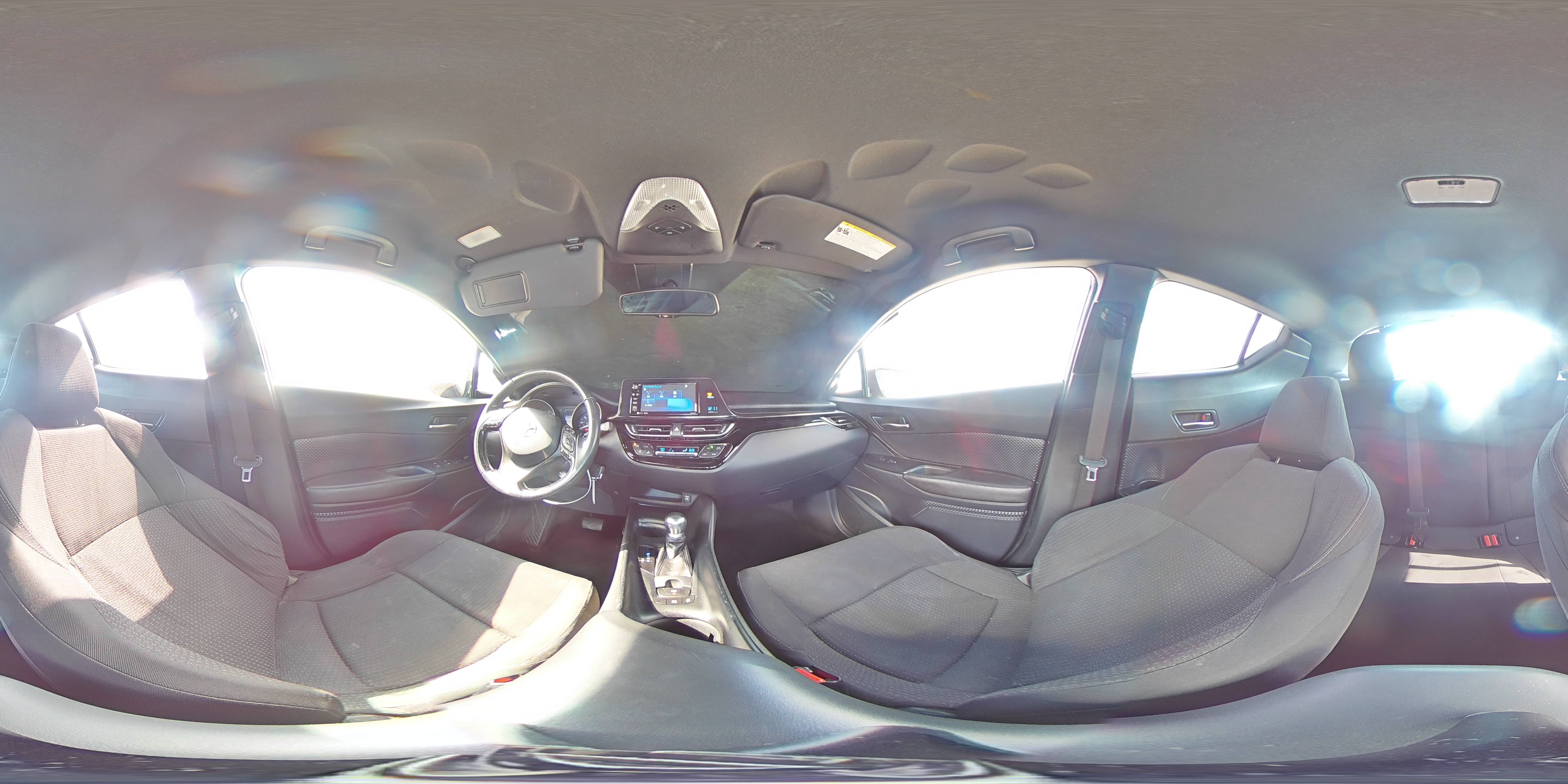 2018 Toyota C-HR - Image 15