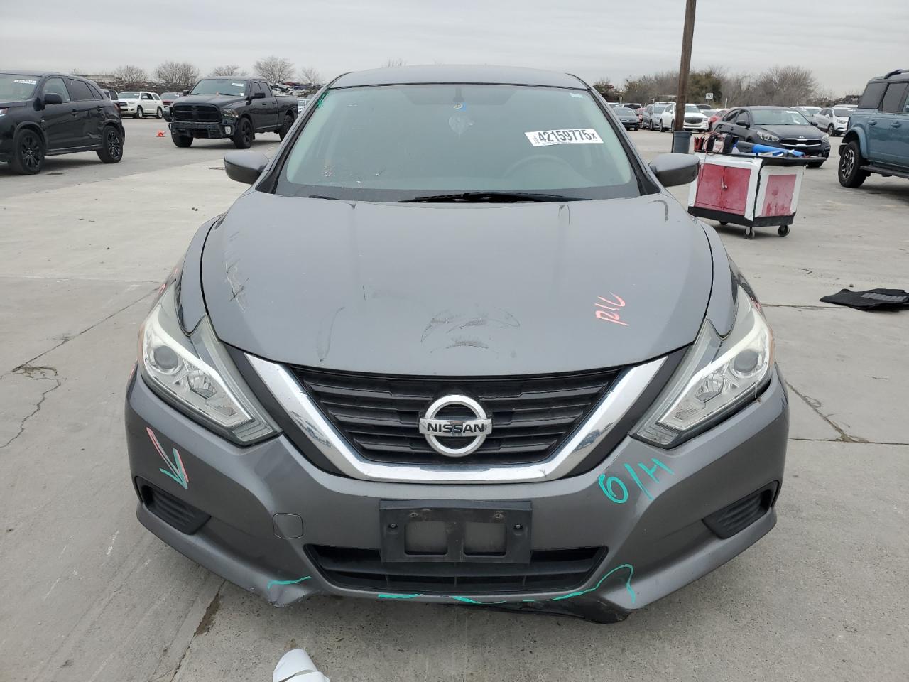2017 Nissan Altima - Image 5