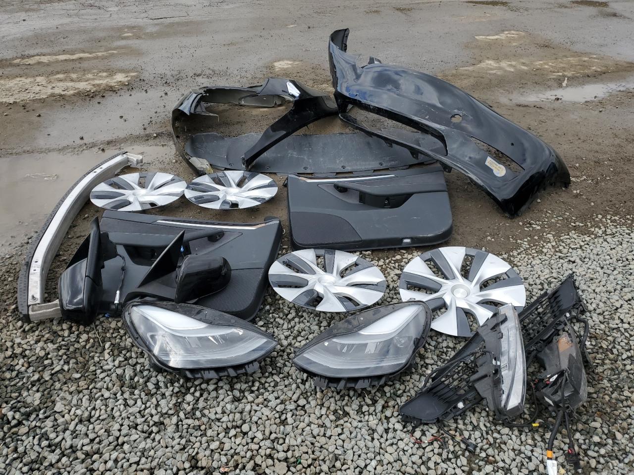 2022 Tesla Model Y VIN: 7SAYGDEE9NF537567 Lot: 89399865