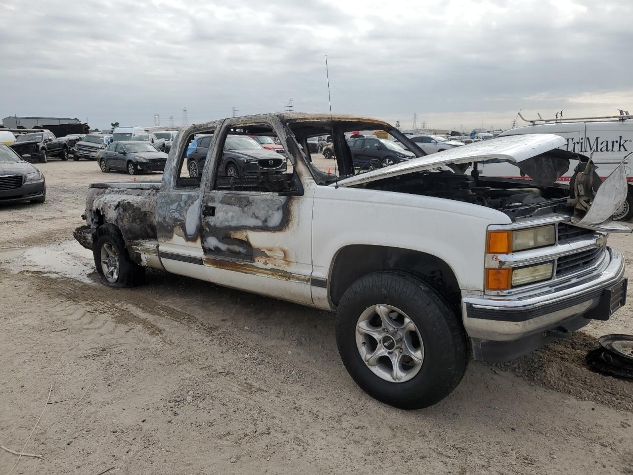 1995 Chevrolet GMT-400 - Image 4
