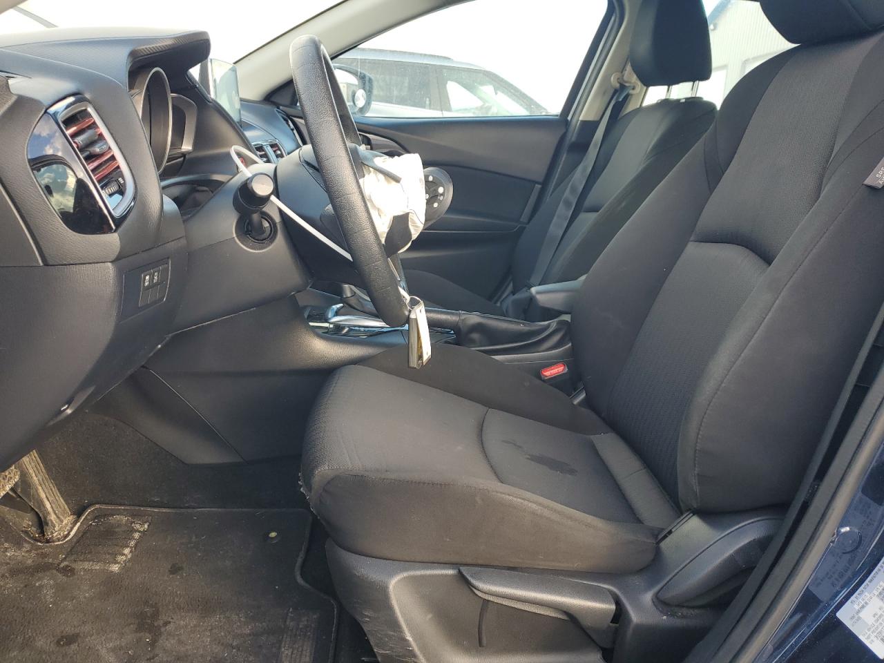 2016 Mazda 3 - Image 7
