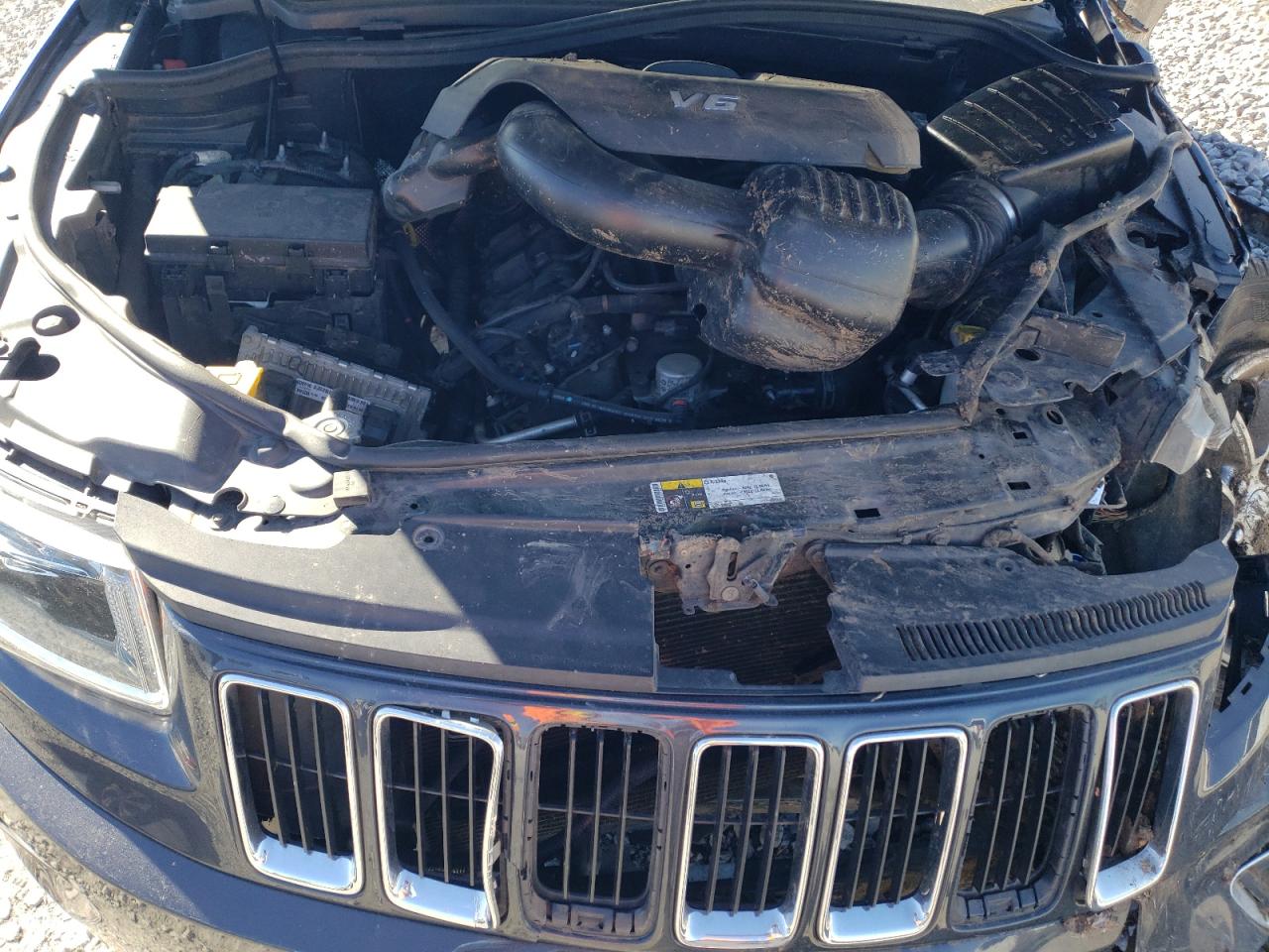 2014 Jeep Grand Cherokee - Image 14